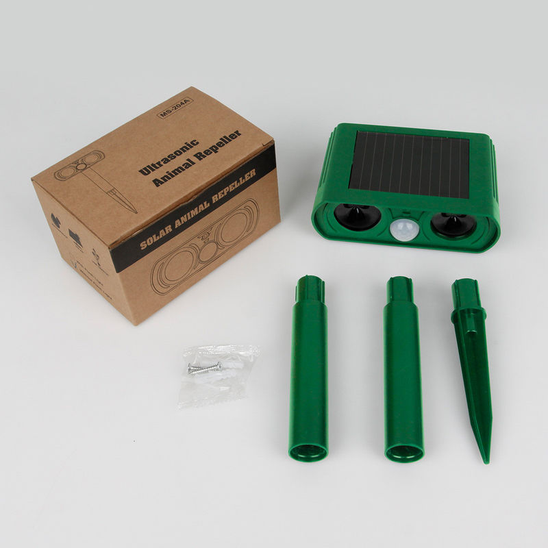 Sensor de movimento e luzes intermitentes Repelente solar de animais para proteção ao ar livre no quintal
