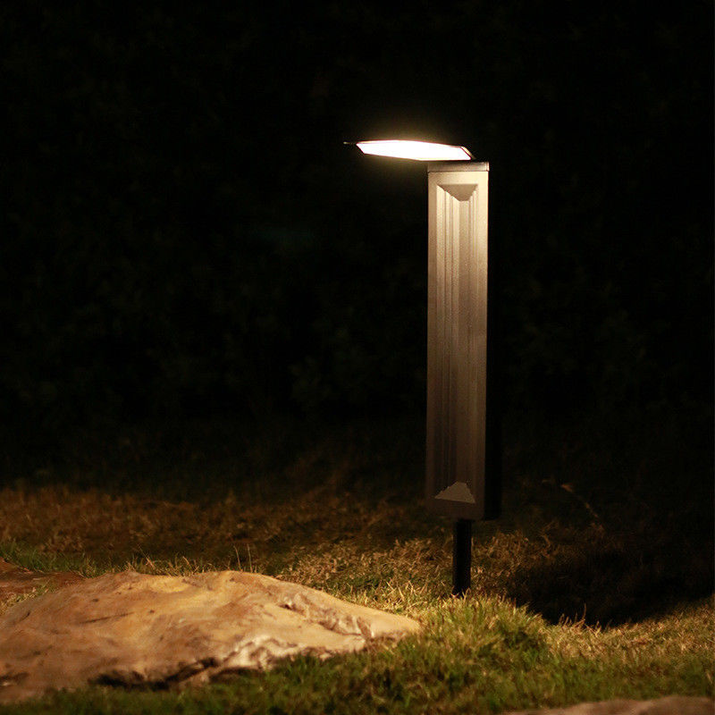 IP64 Lâmpadas solares de solo à prova d'água para jardim ao ar livre ligadas e desligadas automaticamente
