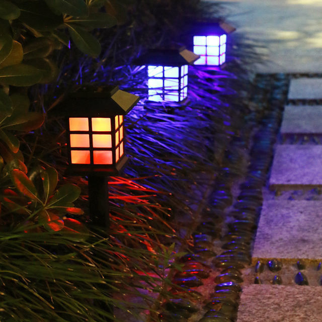 8 horas de vida útil Luzes solares LED inserção para lâmpada de gramado no pequeno jardim do palácio