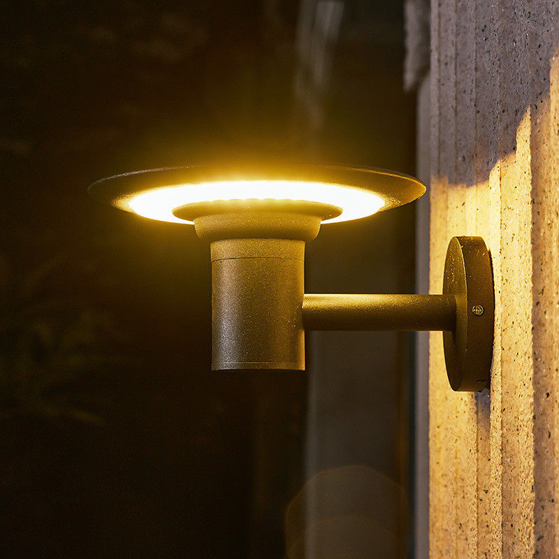 2- Iluminação solar LED à parede à prova d'água para paisagem exterior Temperatura de funcionamento -20 60C