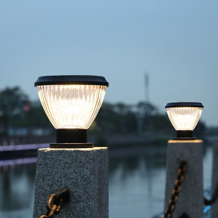 Iluminação solar de jardim Porta de pilar Luz LED para jardim Paisagem Decoração de pátio