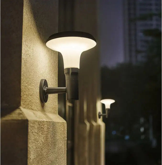 Iluminação solar de parede LED ultra brilhante à prova d'água para terraço exterior de porta de villa personalizada