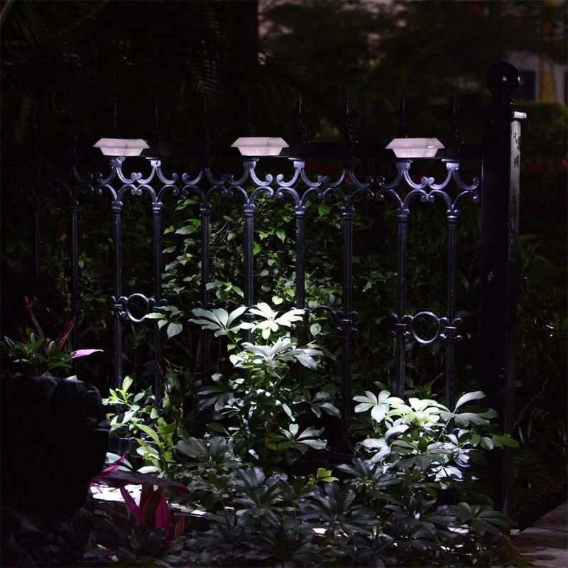 Lâmpadas LED de calhas solares para jardim Patio Driveway 12 LED Lâmpadas de parede à prova d'água ao ar livre