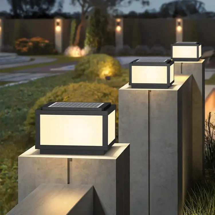 5000 horas de vida útil Solar Outdoor Courtyard Door Post Light para Lawn Club