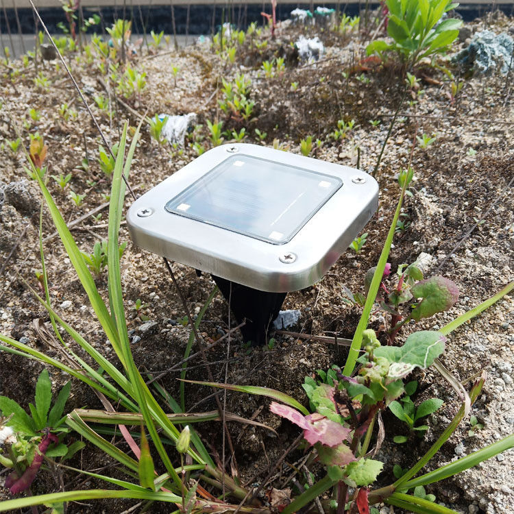 1- Luz solar de alumínio exterior para jardim de gramado
