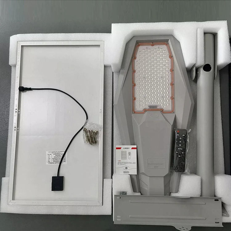 Serviço de soluções de iluminação 100W 300W 400W Luz solar de rua para estradas externas Impermeável