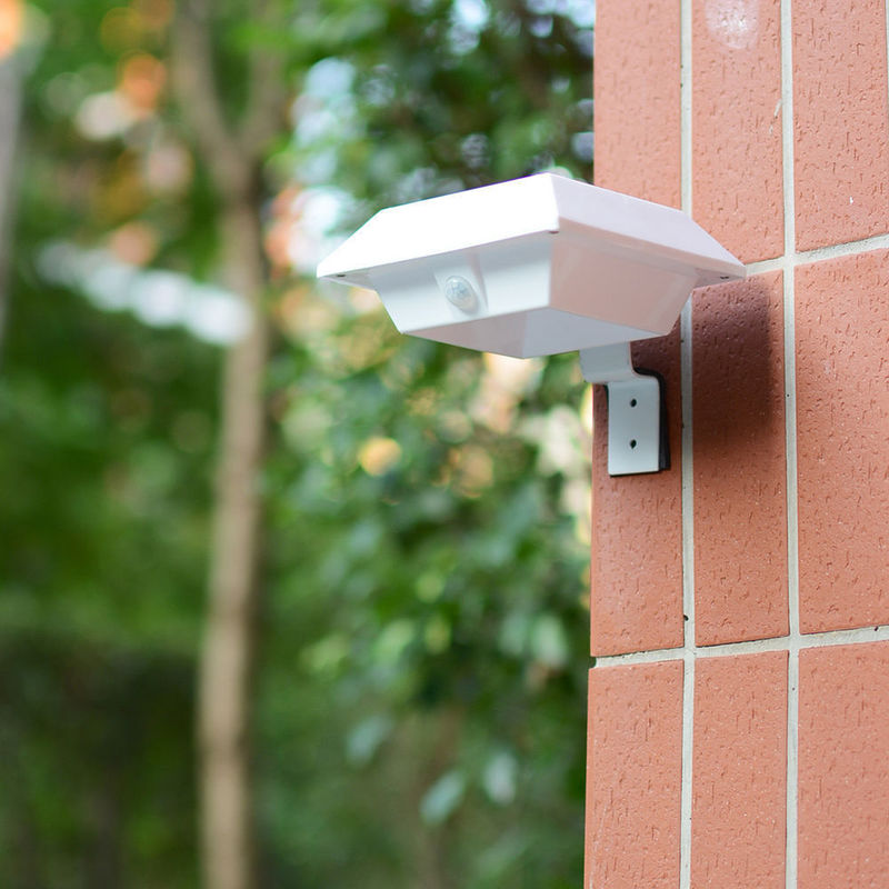 Personalização 4 LED Parede exterior Luz solar para jardim doméstico 50000 horas de trabalho