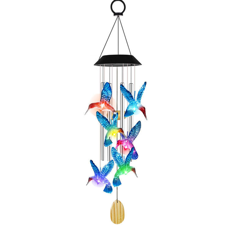 Chime de vento à energia solar à prova d'água com um design de beija-flor e borboleta que muda de cor
