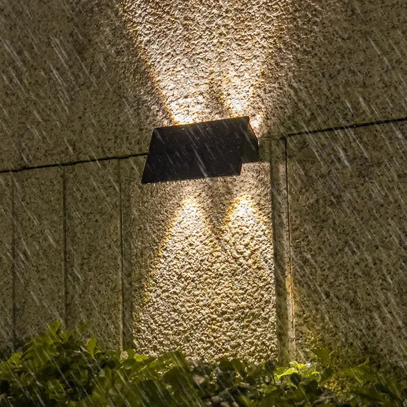 IP54 resistente à água Lâmpada de parede solar LED decorativa exterior para varanda Escalão Patio Spot Light